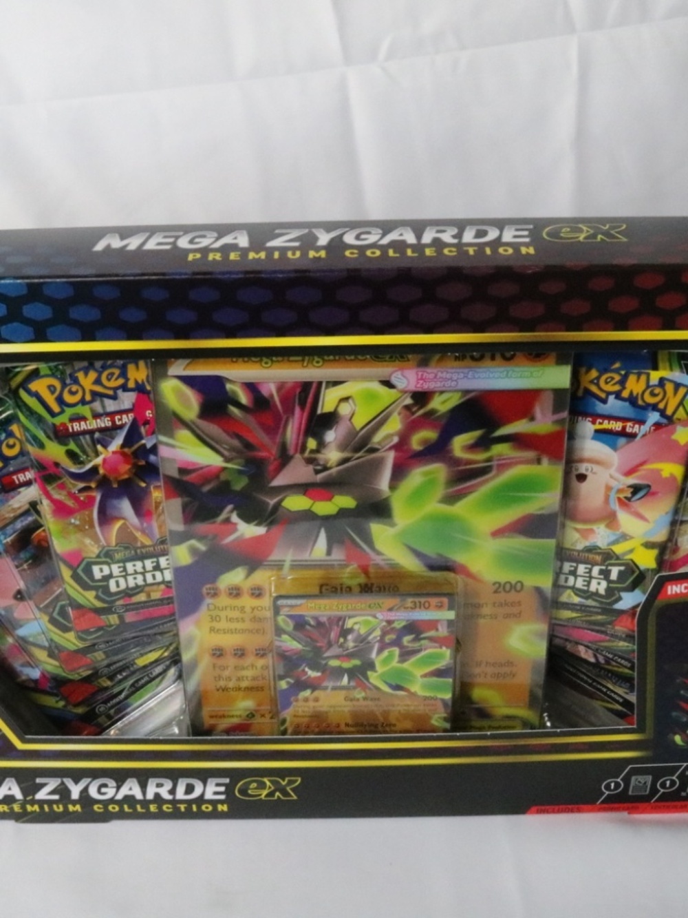 Mega Zygarde Mega Evolution Pokemon Premium Collection Box - Image 5