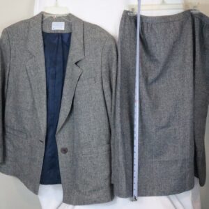 VTG Pendleton Women's Two-Piece Wool Skirt Suit, Gray Herringbone Made in USA
