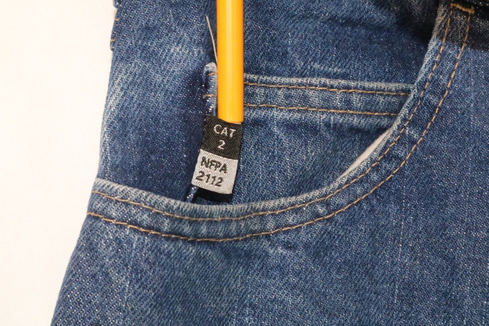 Carhartt FR Jeans Mens 40x32 Relaxed Fit CAT 2 NFPA 2112 Flame Resistant Denim - Image 6