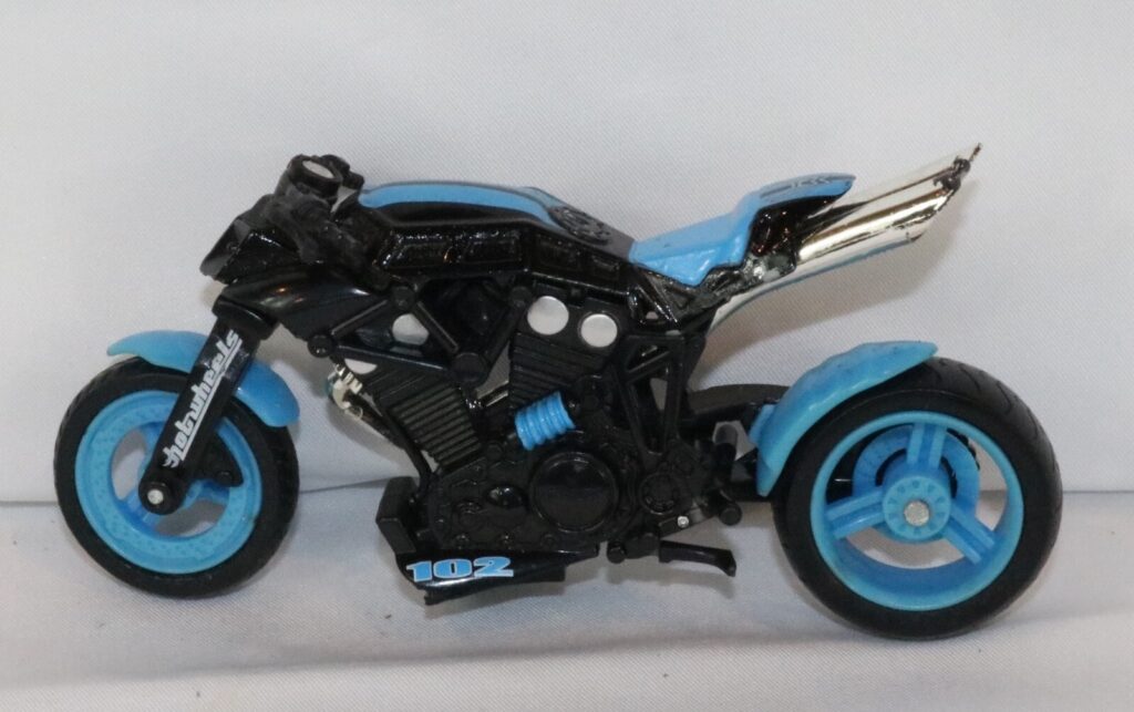 Hot Wheels 2010 Street Power X-Blade V3135  Loose Car Motorcycle Moto Toy
