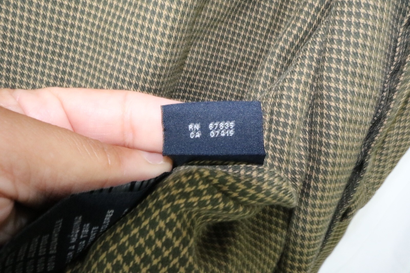 Nautica Button Up Shirt L Olive Green Houndstooth Plaid Career Preppy Academia - Image 8