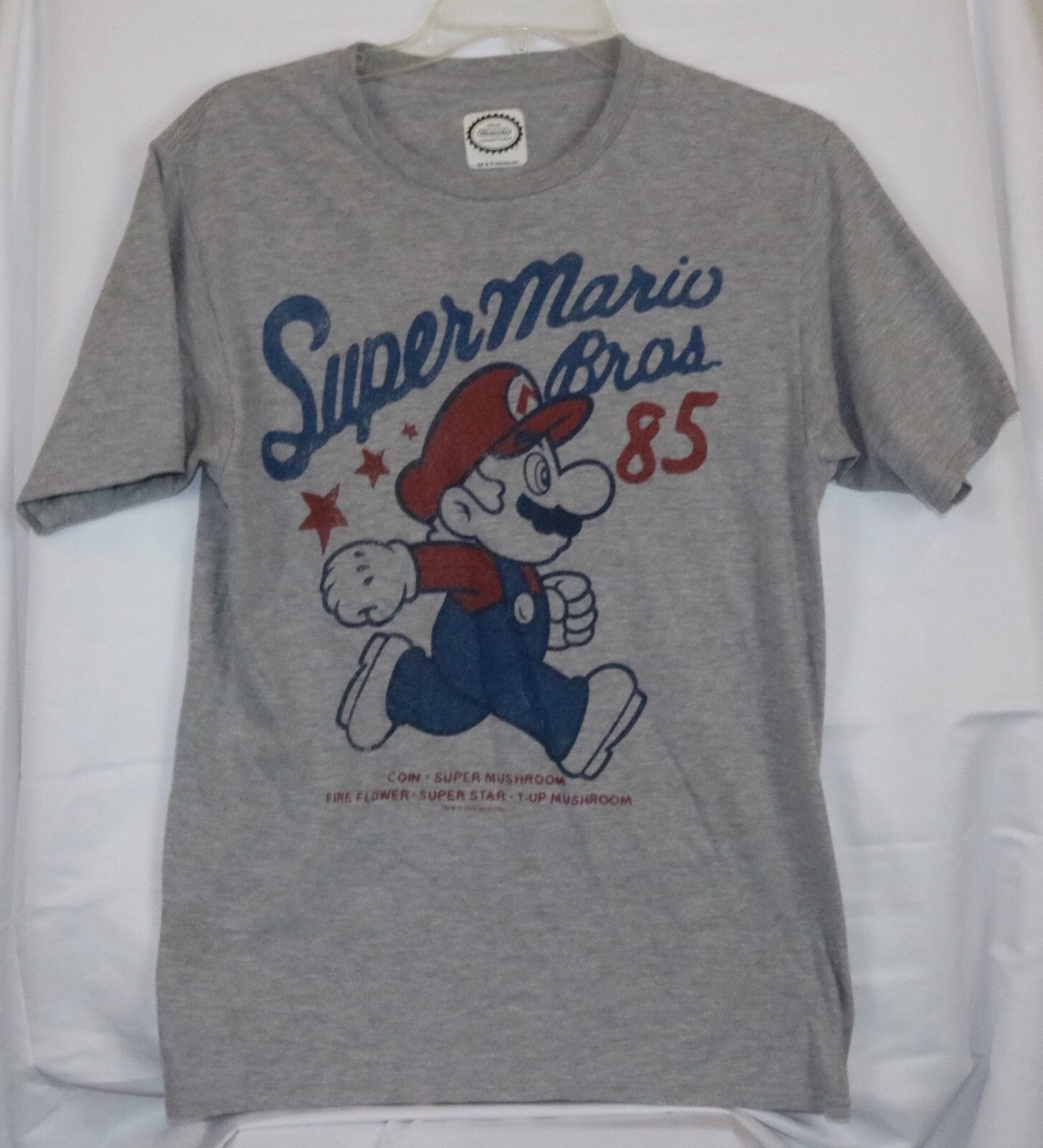 Nintendo Super Mario Bros '85 Graphic T-Shirt. - Missing Size Tag
