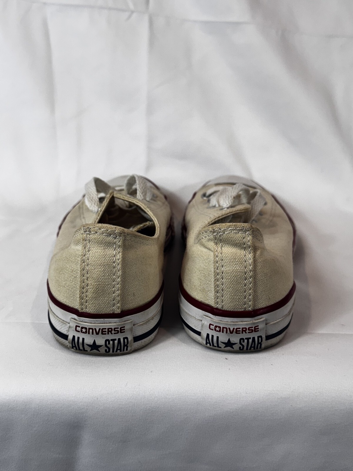 Converse Chuck Taylor All-Star low-top sneakers in white Youth Size 3 - Image 6