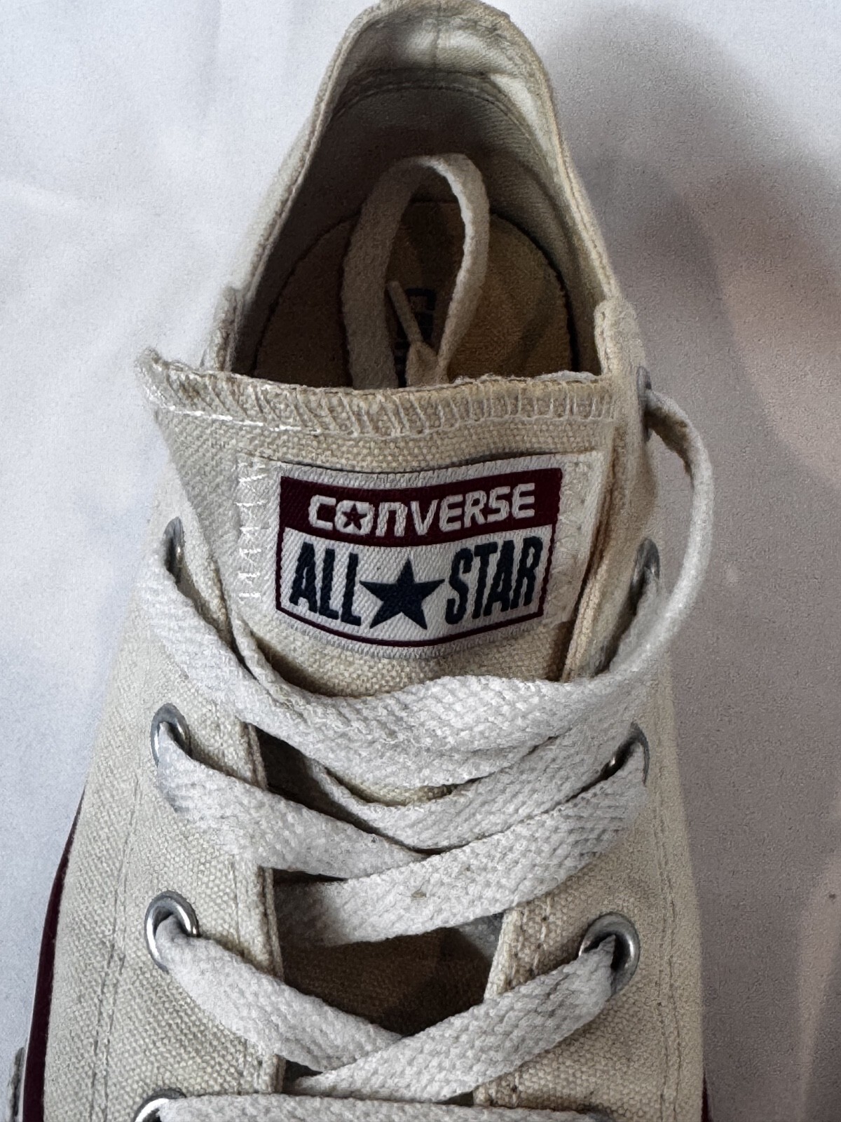 Converse Chuck Taylor All-Star low-top sneakers in white Youth Size 3 - Image 7